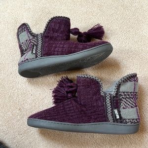 Muk luks slippers